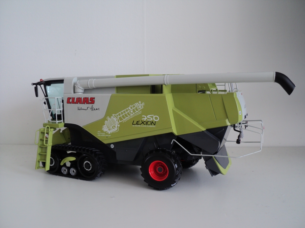 Claas Lexion 750 (9).JPG