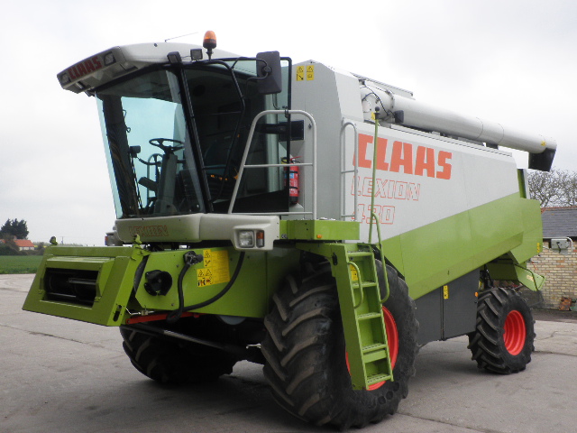 CLAAS LEX 430 12-03-09.JPG