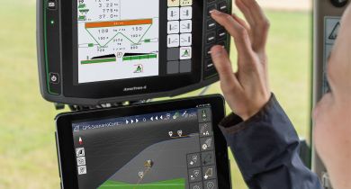 Des fonctions automatisées sur l’épandeur d’engrais avec GPS-ScenarioControl.