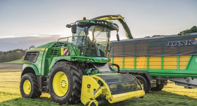 John Deere: deux nouvelles ensileuses de 710 et 760 ch