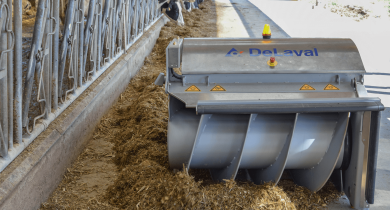 L'OptiDuo repositionne et remélange le fourrage. DeLaval annonce une efficacité alimentaire supplémentaire de 5 %. © GL