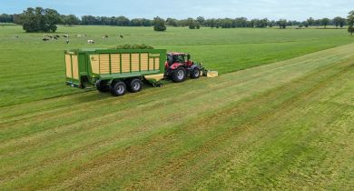 Krone: un tapis de distribution arrière pour les autochargeuses MX et RX